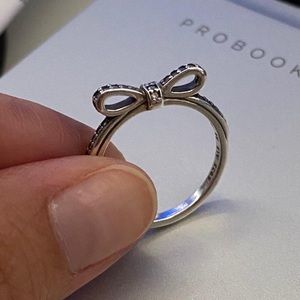 Pandora Sparkling Bow Ring